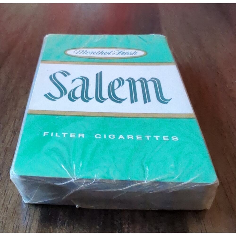 VINTAGE STARDUST SALEM CIGARETTES PLAYING CARDS SEALED Made in USA